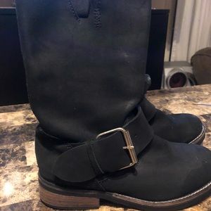 Steve Madden Black Buckle Boots